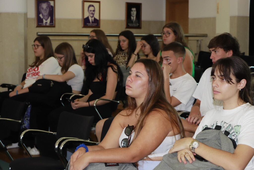 Apresentação dos projetos no âmbito de uma visita educativa à Ilha do Porto Santo