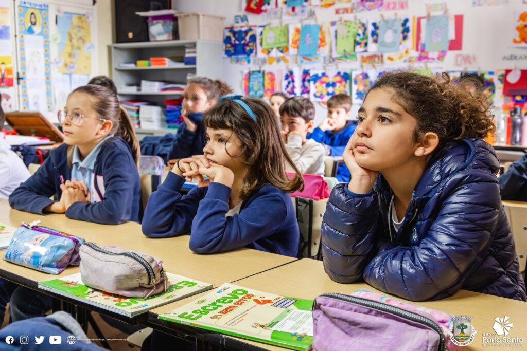 Alunos do 4.º ano da Escola de Nossa Senhora da Conceição aprendem como se formou a Ilha do Porto Santo