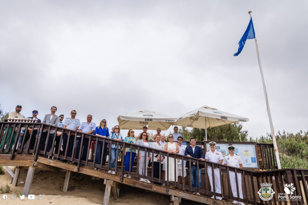 Realizou-se ontem, dia 6 de junho, o hastear das bandeiras azuis no Município do Porto Santo.